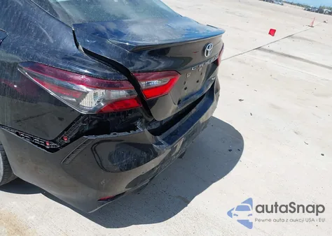 2022 Toyota Camry Se z USA, uszkodzony, nr VIN 4T1G11AK8NU685376